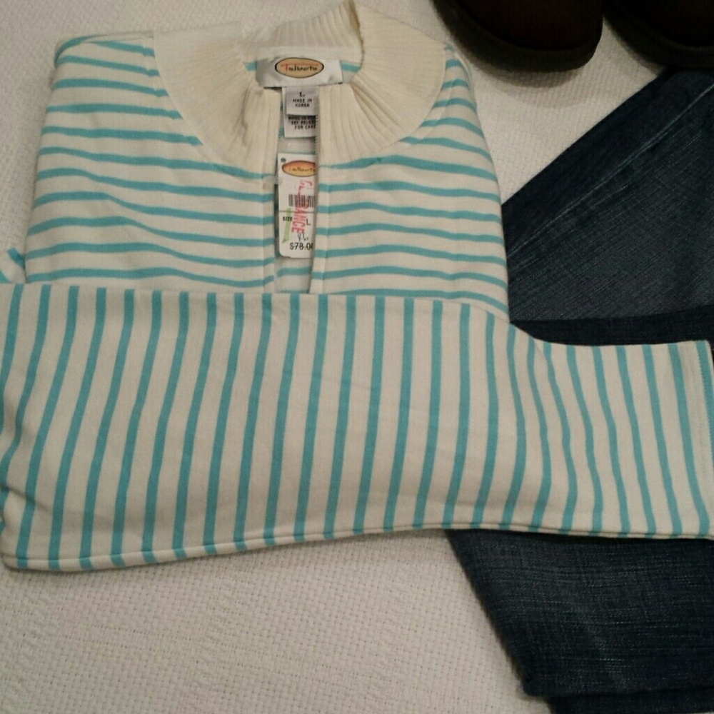 NWT Talbot zipper front top Size Large